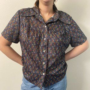 Like-New Condition Vintage 1970s Women's Blouse